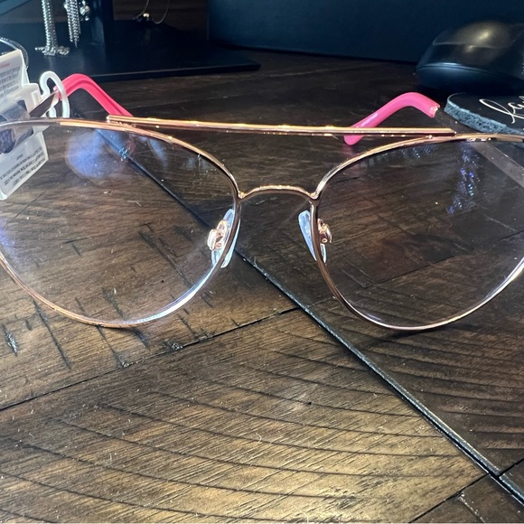LC Lauren Conrad Accessories - 💜Rose Gold Aviator Glasses